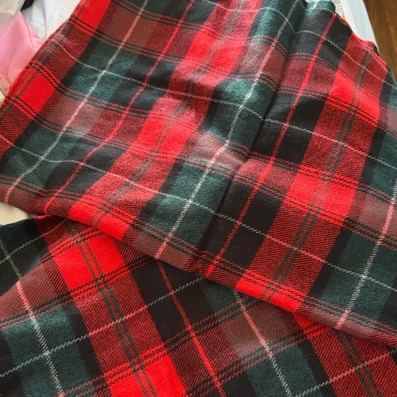 New Old Navy Red Scarf - Picture 4 of 4